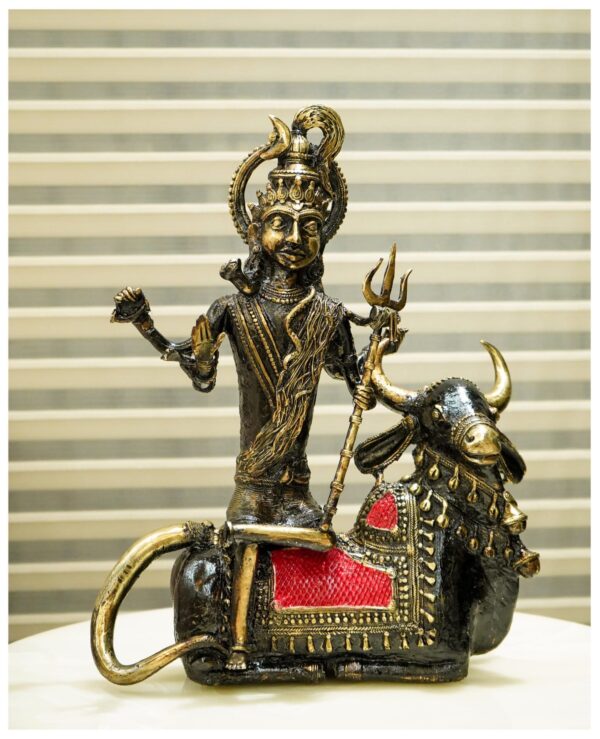 Seat Nandi with Lord Shiv Statue