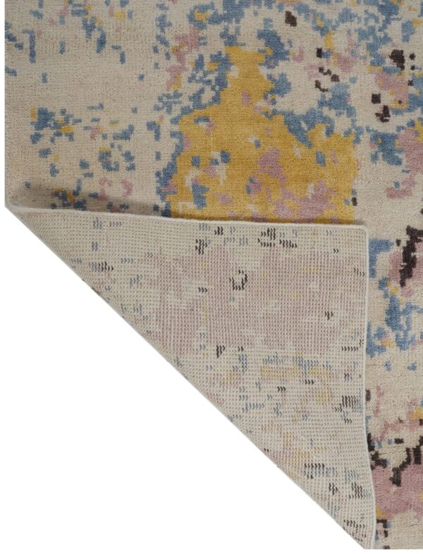 Hand Knotted Woolen Carpets