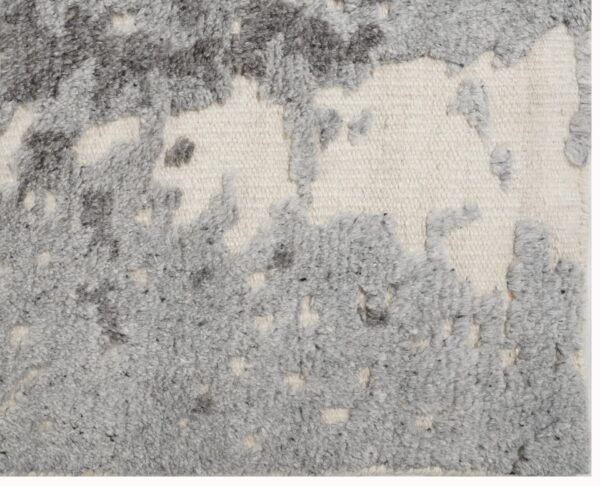 Hand Knotted Woolen Carpets
