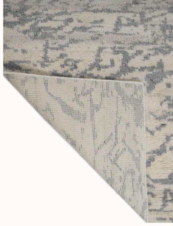 Hand Knotted Woolen Carpets