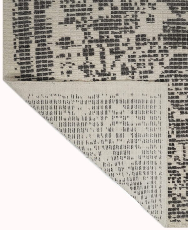 Hand Knotted Woolen Carpets