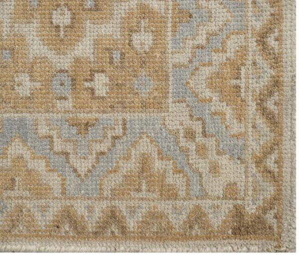 Hand Knotted Woolen Carpets