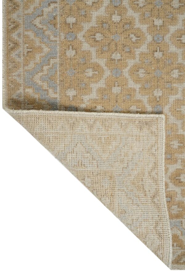 Hand Knotted Woolen Carpets