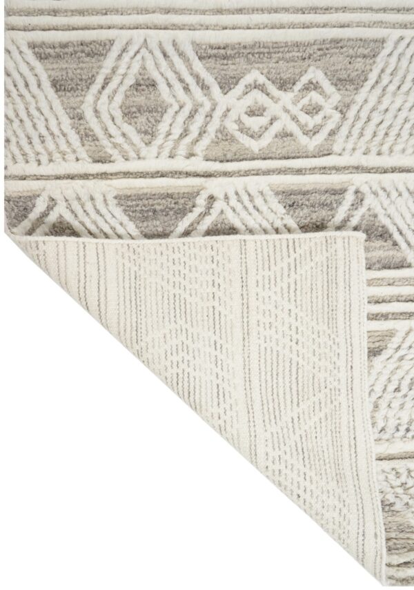 Hand Knotted Woolen Carpets
