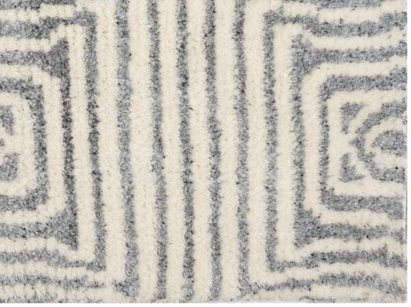 Hand Knotted Woolen Carpets