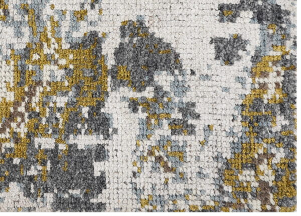 Hand Knotted Woolen Carpets