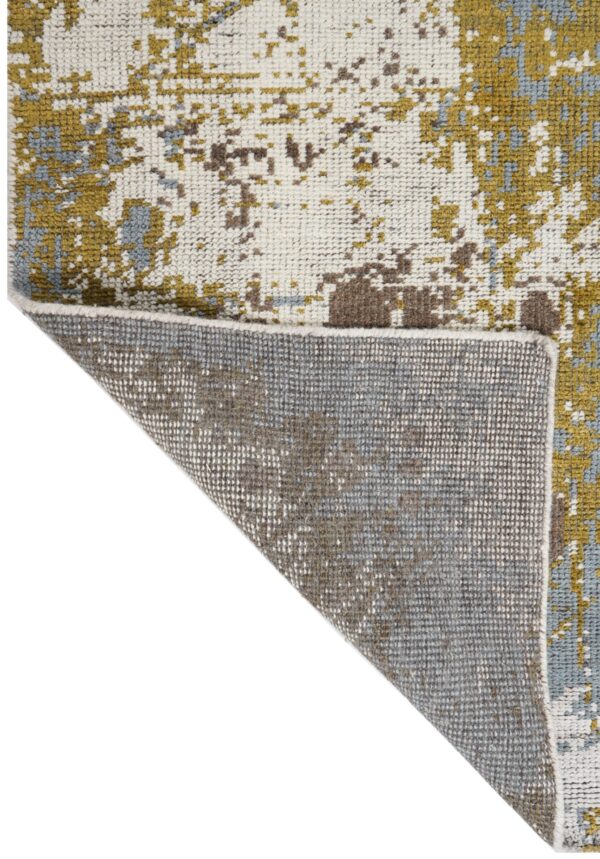 Hand Knotted Woolen Carpets