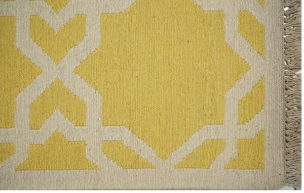 Zariah Lattice Hand Knotted Woolen Soumak Carpets