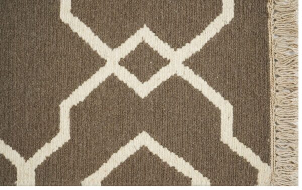 Tavish Lattice Hand Knotted Woolen Soumak Carpets