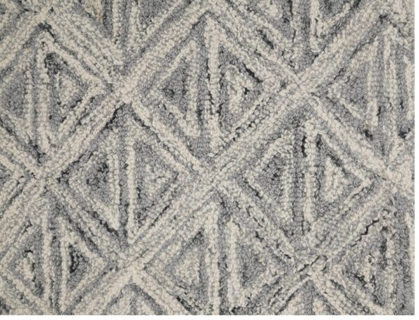 Ivory Diamond Broadloom Roll Carpets