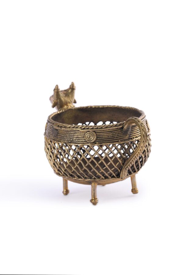 Penstand in Shape of Nandi