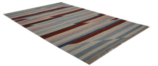 Veera Kilim Hand Woven Woolen Rug