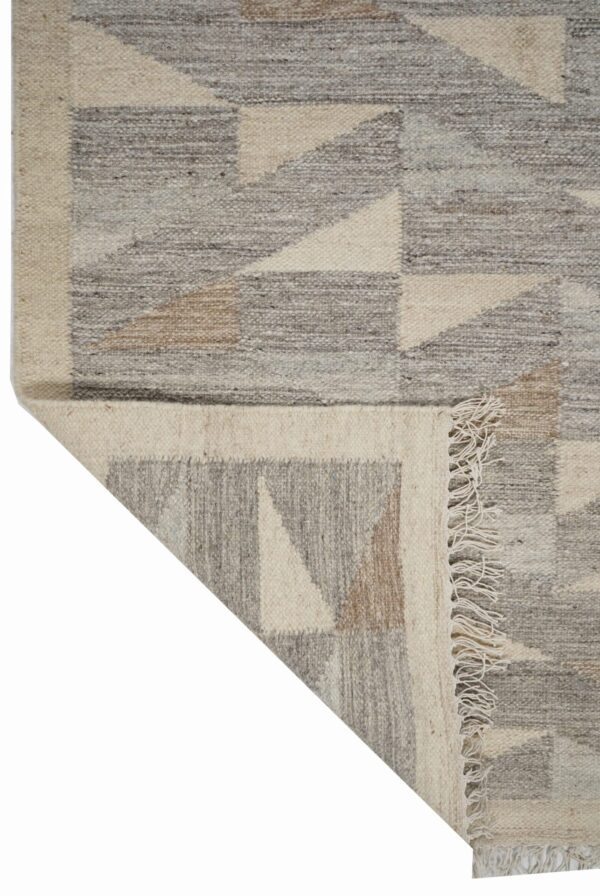 Zayn Kilim Hand Woven Woolen Rug