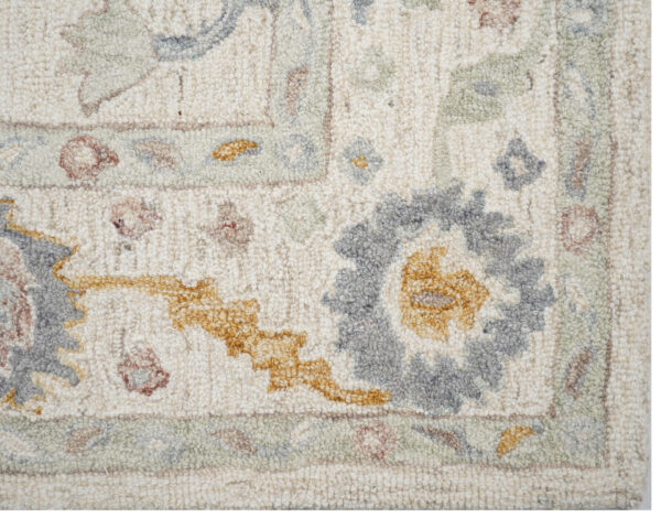 Nayab Persian Hand Tufted Woolen Carpets